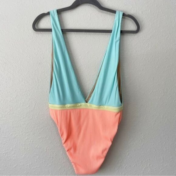NWOT Basta surf Deep-v colorblock one piece swim bathing suit 14 - Picture 7 of 12